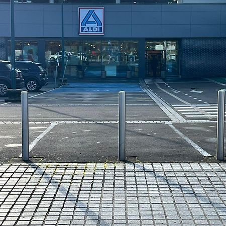 Appartement 5Min Gare Rer Disneyland Paris Val D'Europe La Vallee Village Parking Inclus Montévrain Exterior foto