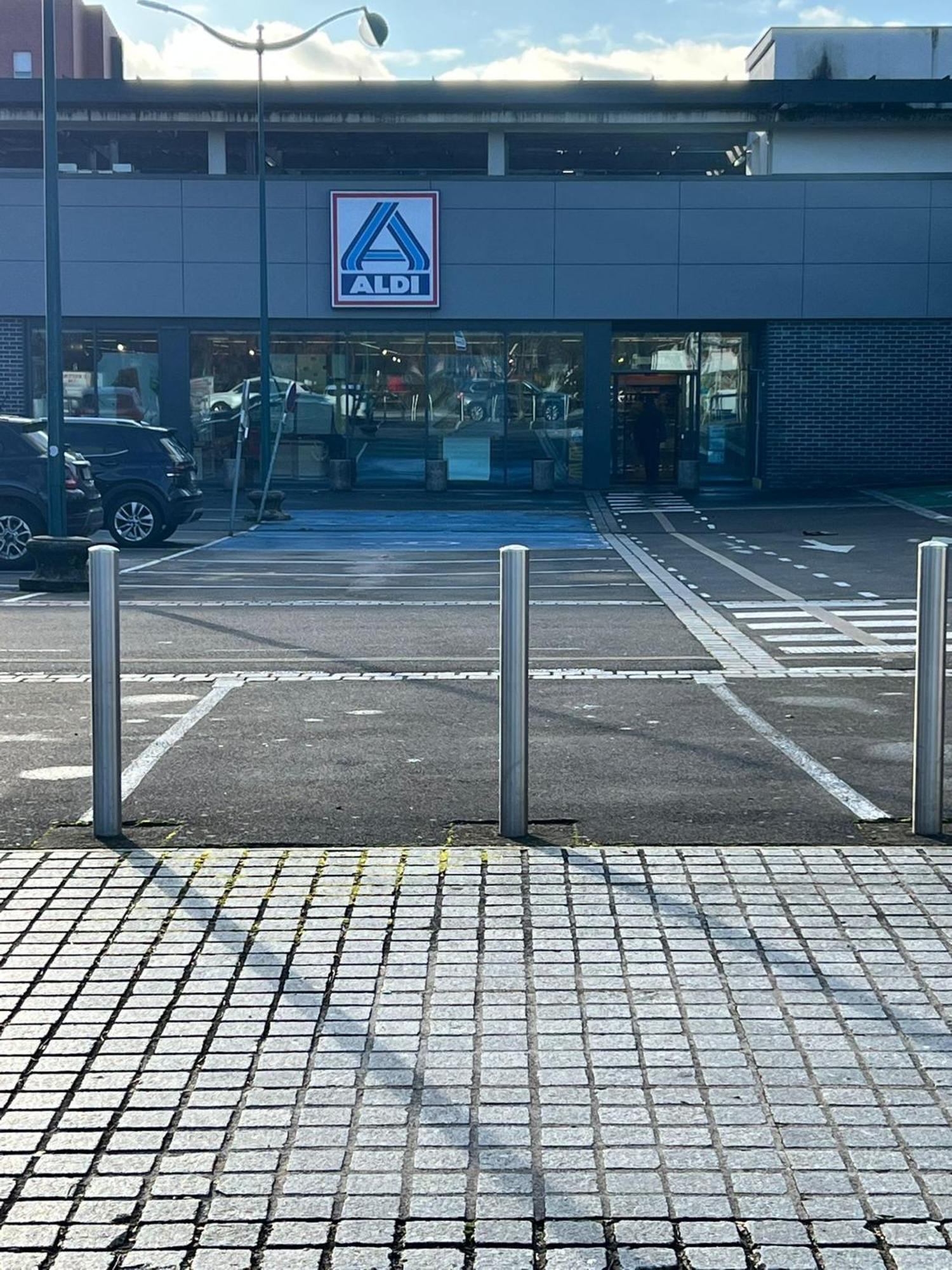 Appartement 5Min Gare Rer Disneyland Paris Val D'Europe La Vallee Village Parking Inclus Montévrain Exterior foto